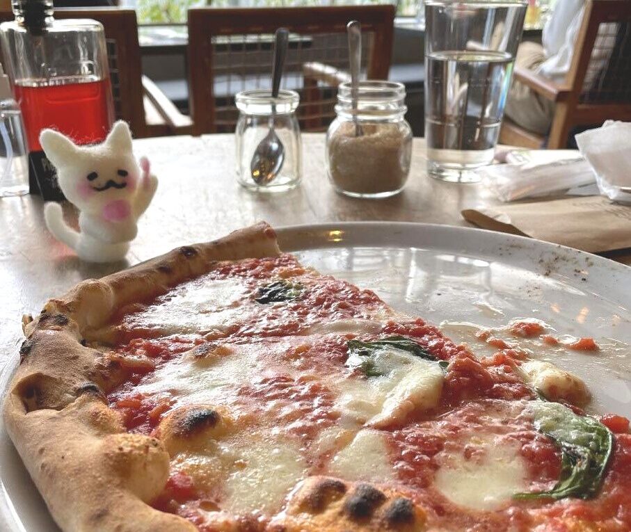 二子玉川「CHICAMA」のマルゲリータピザ
